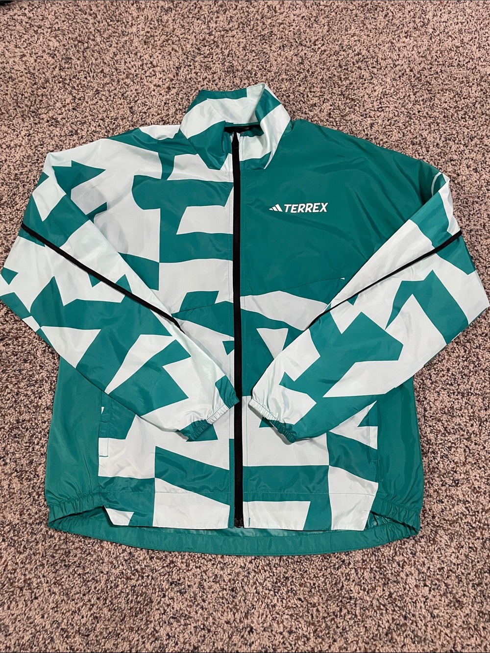 NWT Adidas Terrex windbreaker sz S